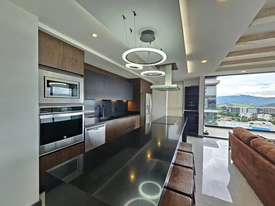 Luxury Penthouse for Sale – Golfside Condominium, photo 7