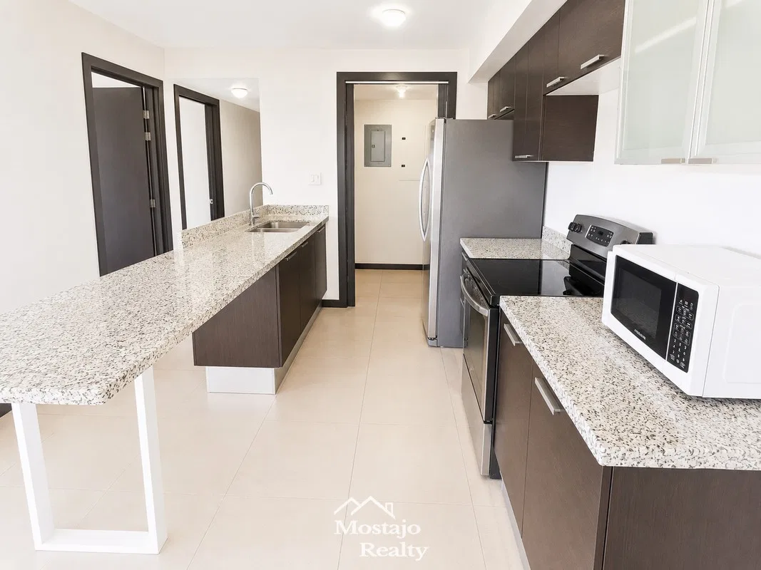 Apartamento en Alquiler en Residencias Paradisus, Rohrmoser