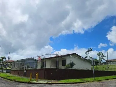 Hermoso Casa de 2 dormitorios en Arenal centro, Costa Rica