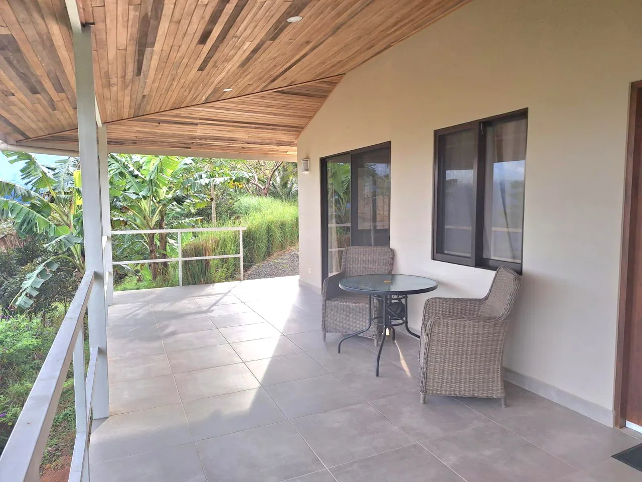 Mountain View Studio Casita | Peaceful Living Near Atenas | $900/Month NOVEMBER