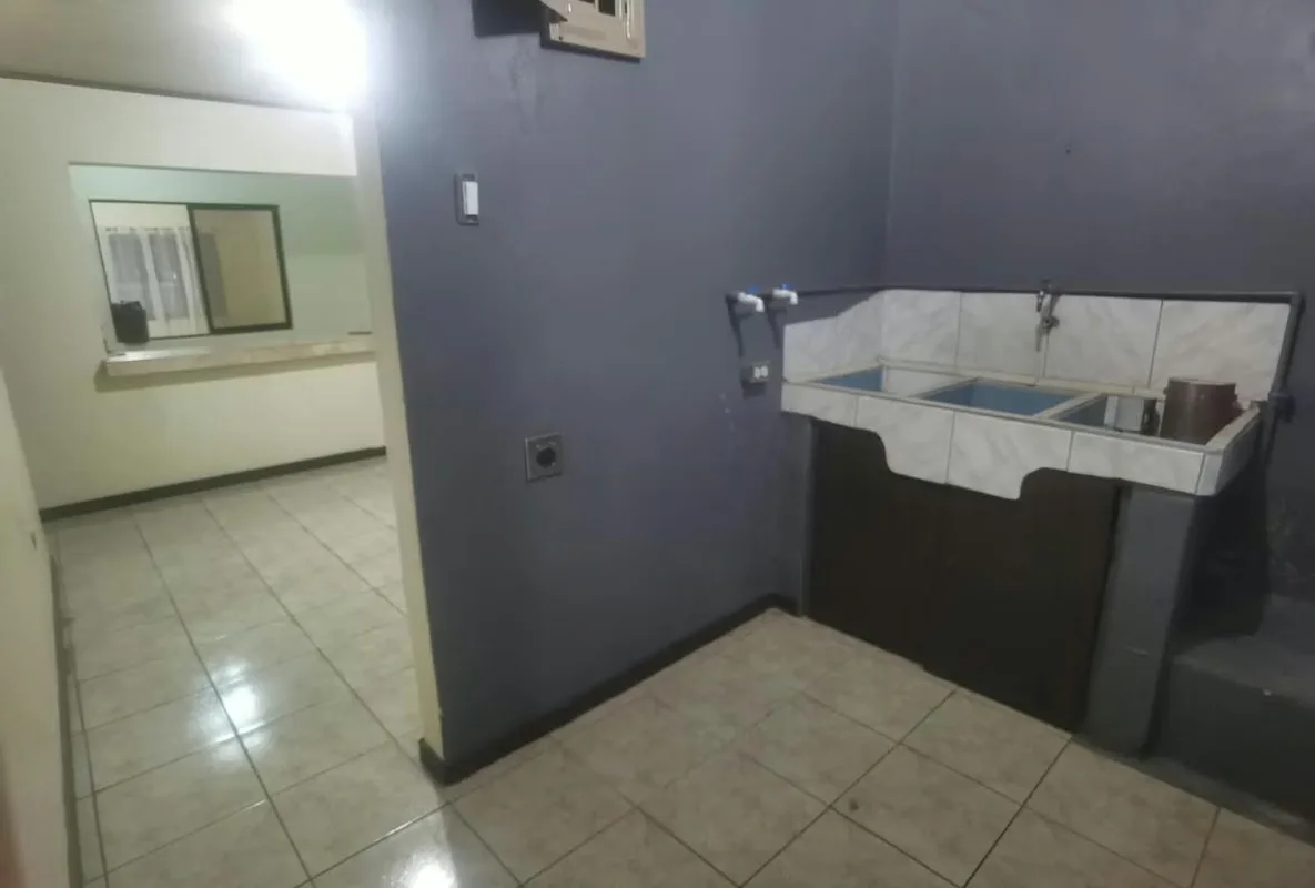 ¡CASA CON LOCAL COMERCIAL - IDEAL PARA VIVIR Y EMPRENDER!Se alquila casa con local comercial integrado, perfecta para quien quiere tener su negocio y su hogar en el mismo ..., photo 12