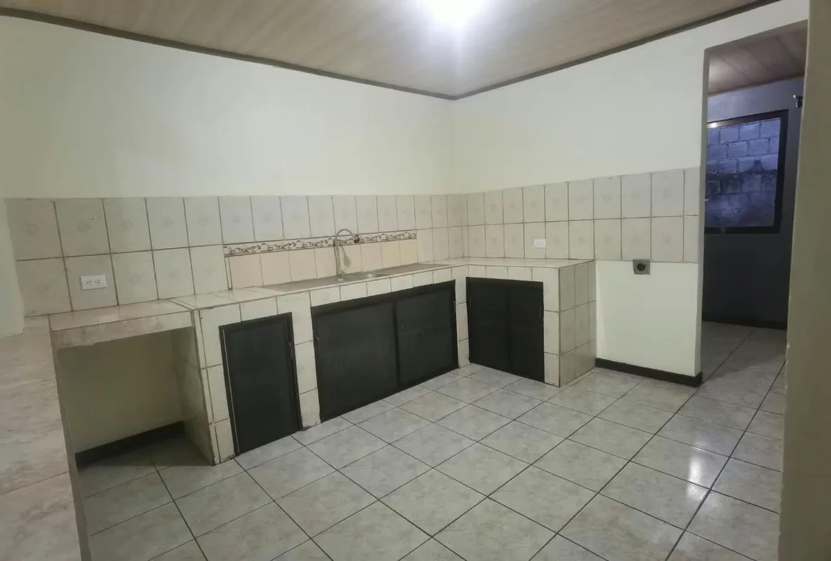 ¡CASA CON LOCAL COMERCIAL - IDEAL PARA VIVIR Y EMPRENDER!Se alquila casa con local comercial integrado, perfecta para quien quiere tener su negocio y su hogar en el mismo ..., photo 6