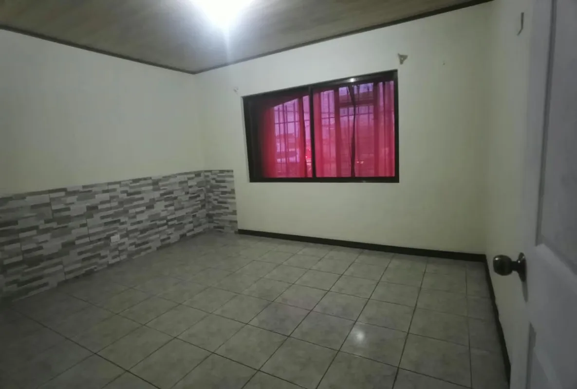 ¡CASA CON LOCAL COMERCIAL - IDEAL PARA VIVIR Y EMPRENDER!Se alquila casa con local comercial integrado, perfecta para quien quiere tener su negocio y su hogar en el mismo ..., photo 7