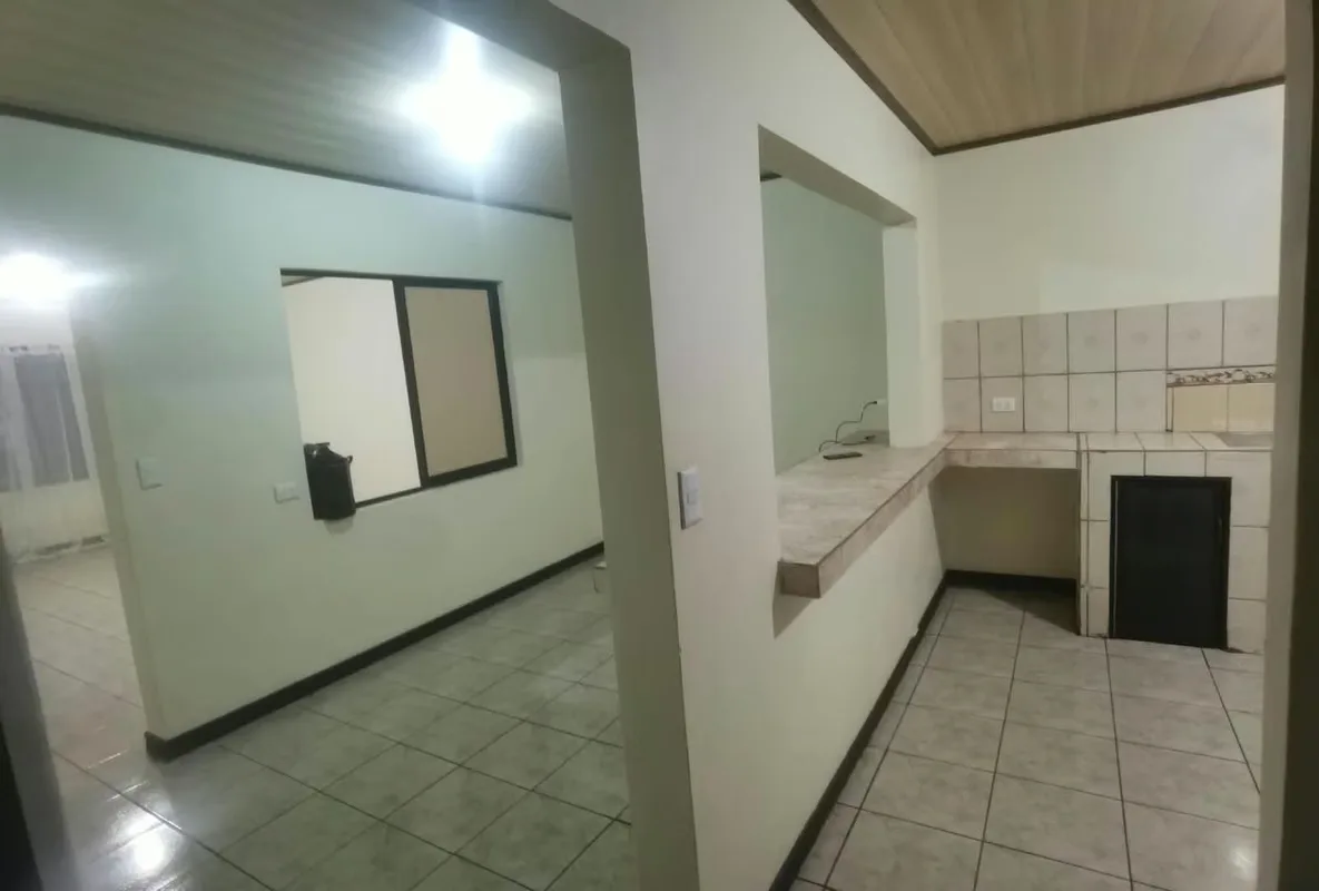 ¡CASA CON LOCAL COMERCIAL - IDEAL PARA VIVIR Y EMPRENDER!Se alquila casa con local comercial integrado, perfecta para quien quiere tener su negocio y su hogar en el mismo ..., photo 10