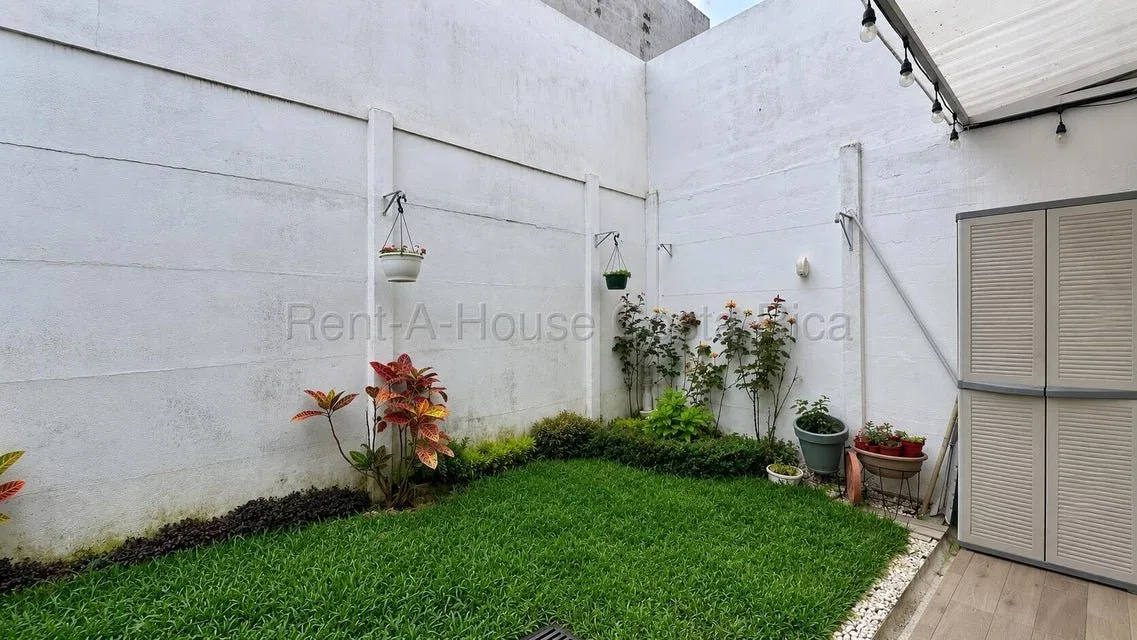 Venta de TOWNHOUSES en San Rafael-Montes de Oca. RAH 27-176 - Venta en Montes de Oca, photo 13