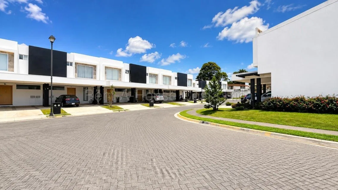 Venta de TOWNHOUSES en San Rafael-Montes de Oca. RAH 27-176 - Venta en Montes de Oca, photo 5