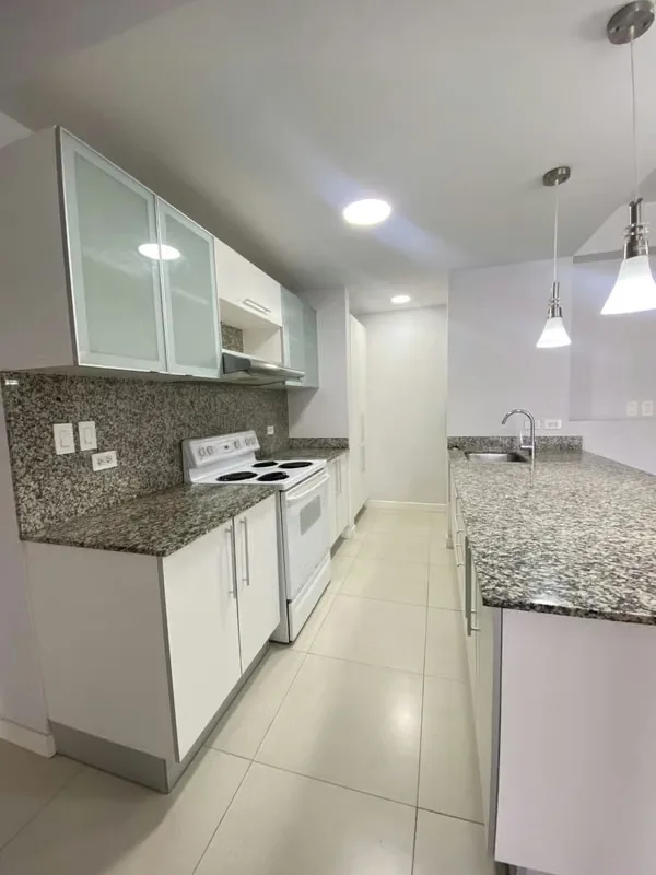 Apartamento en venta en torre - Vive Sabanilla. Excelente ubicación, photo 4