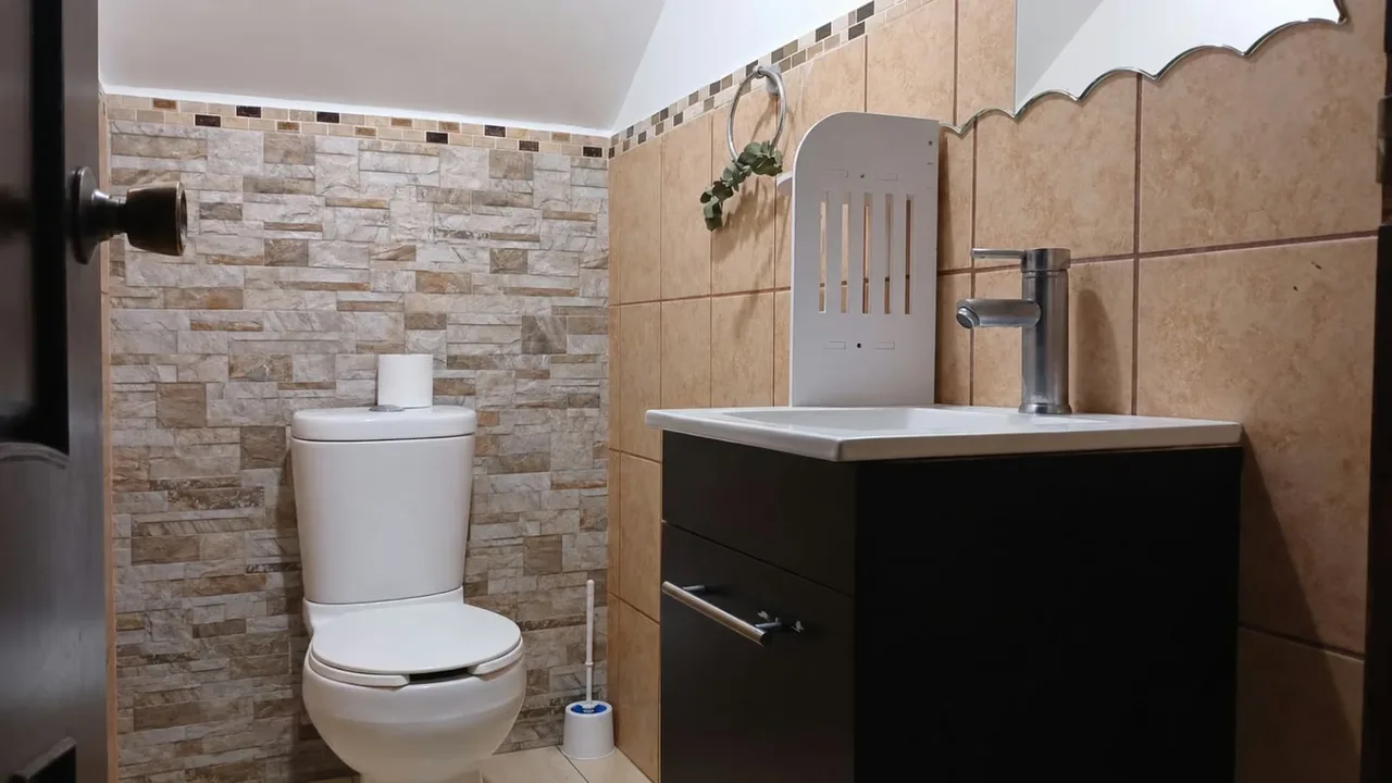 Si busca una casa espaciosa para disfrutar en familia, ubicada en un vecindario tranquilo y con fácil acceso ..., photo 14