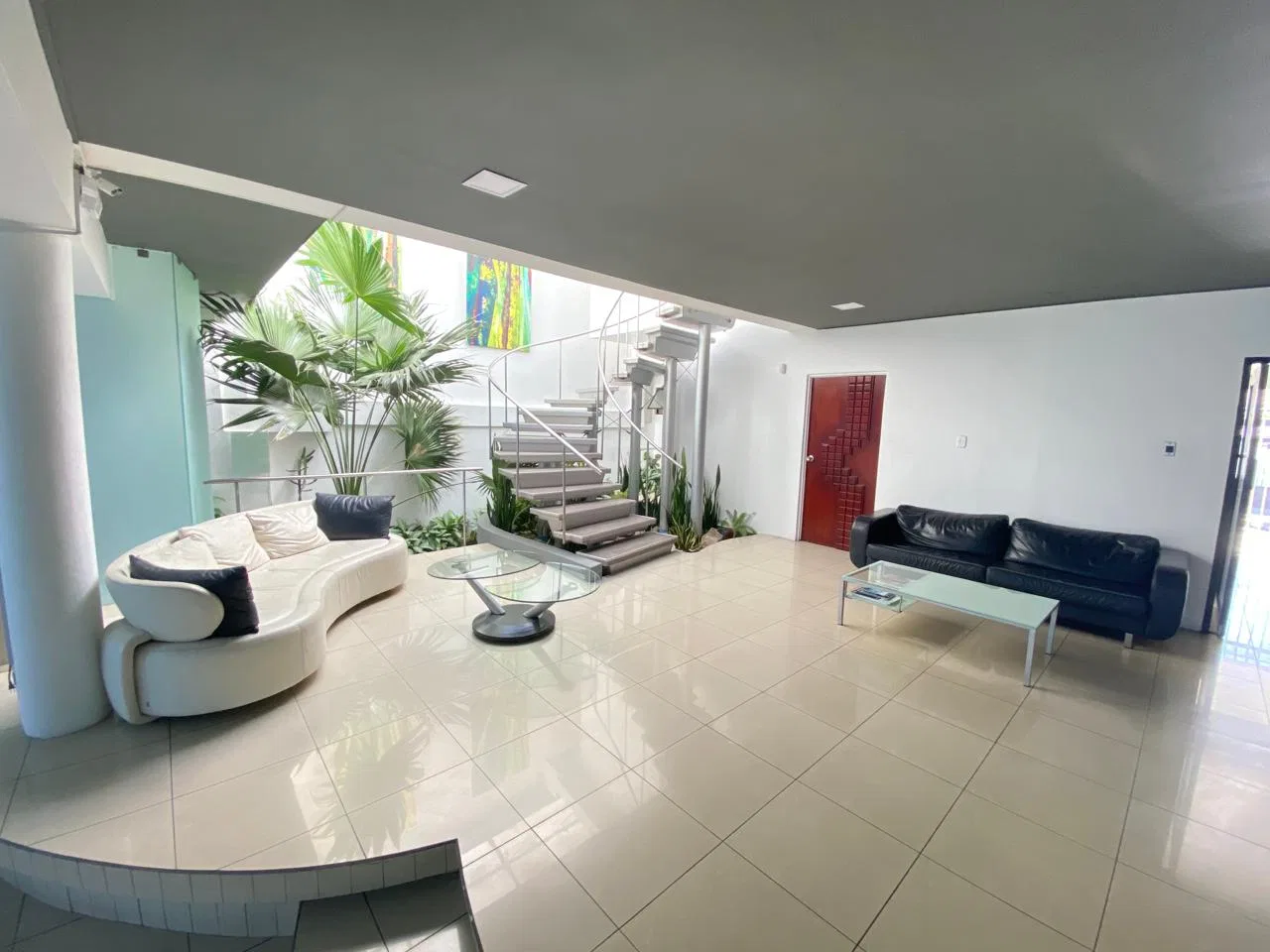 Building for sale in Los Yoses ID 21070 ML