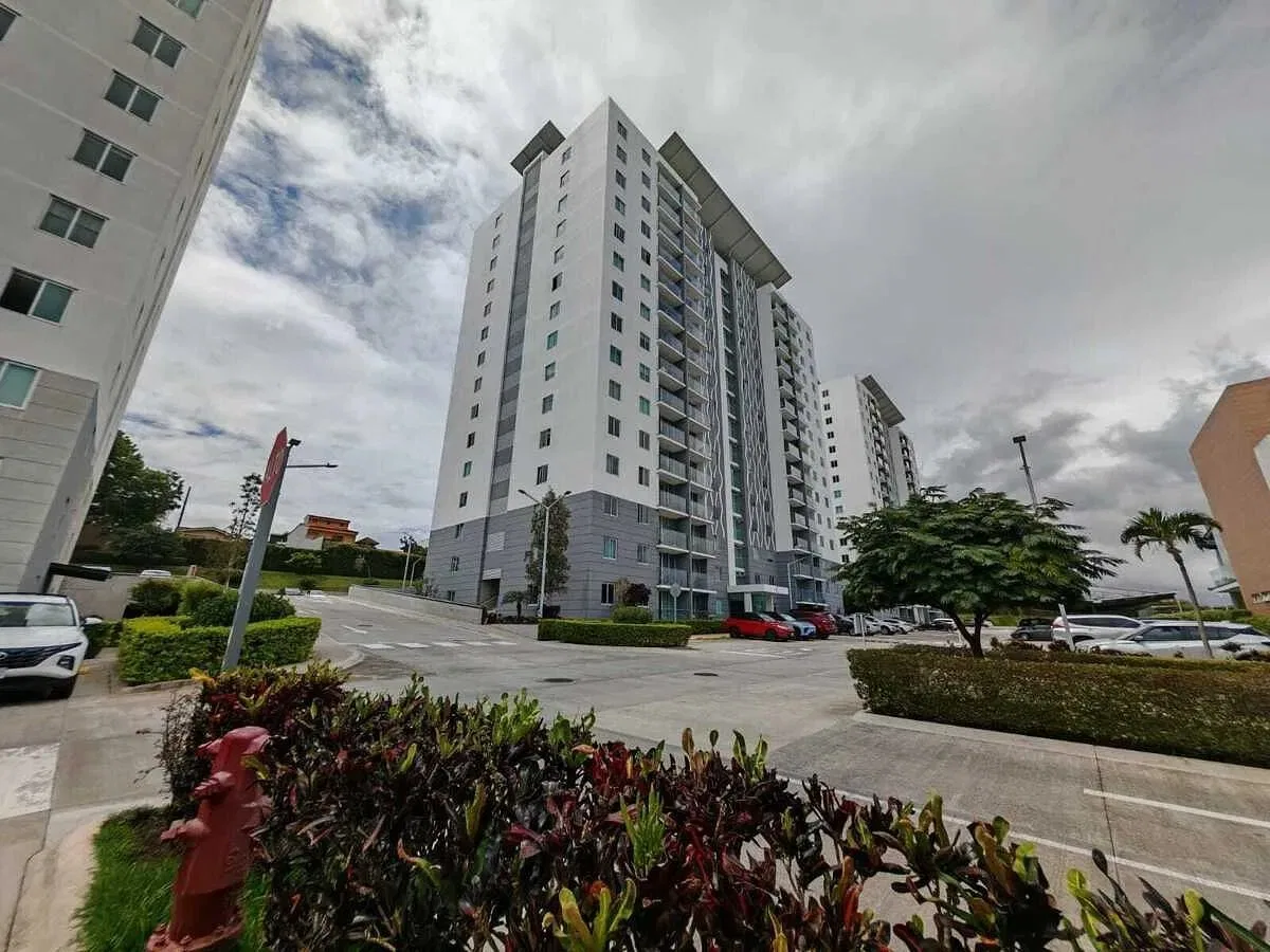 Alquiler de apartamento en Condominio Altamira, San Pablo de Heredia UZ2581 USD 1.100 - Alquiler / Renta en San Pablo