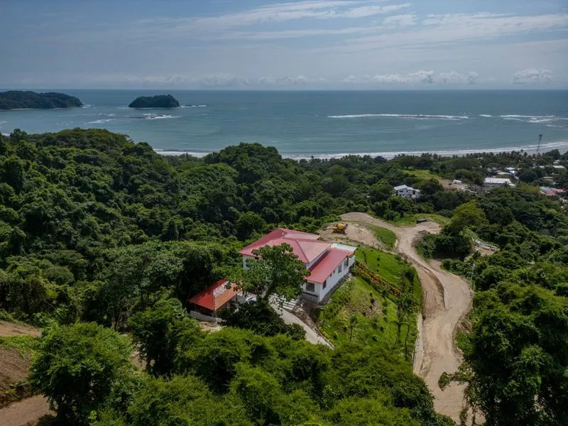 4 Bed Single Family Homes For Sale in Samara, photo 4