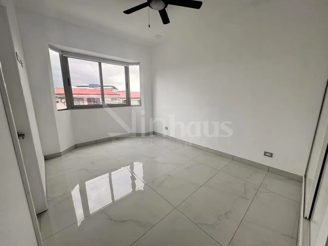 Casa ubicada en piso 2 con gran espacio, hermosas vistas, cuenta con sala comedor cocina amplio, una terraza con una vista espectacular a un bosque, 3 habitaciones, la principal con ..., photo 11