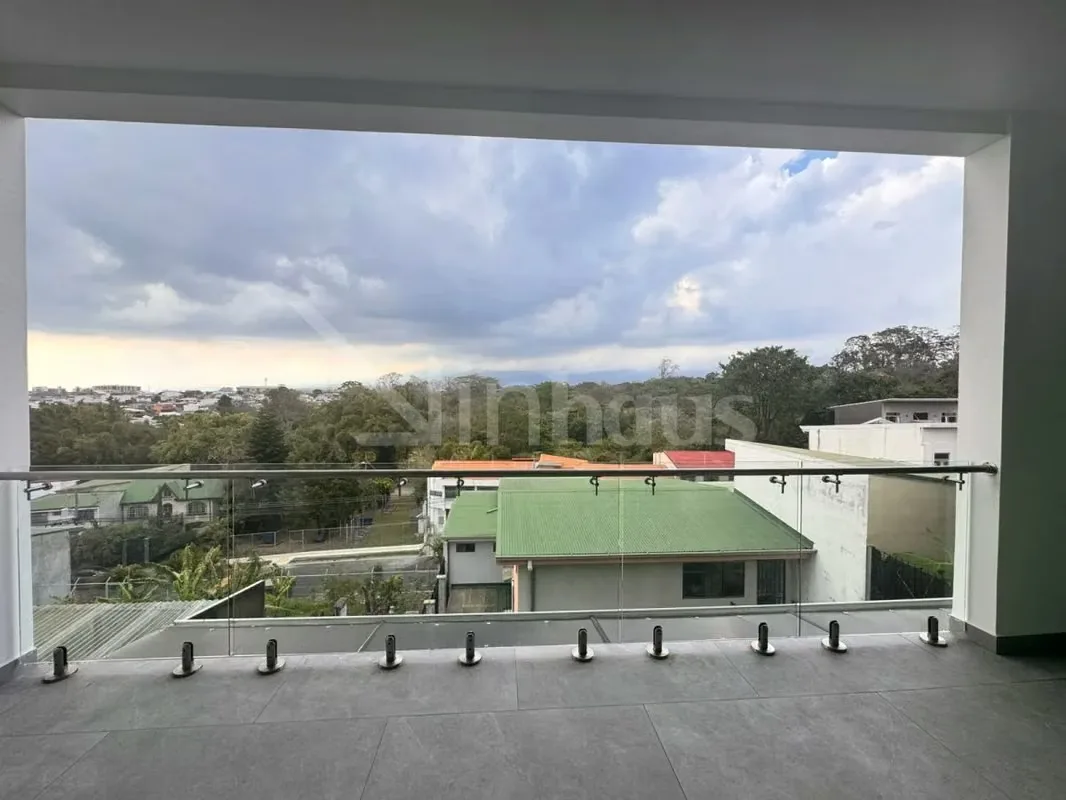 Casa ubicada en piso 2 con gran espacio, hermosas vistas, cuenta con sala comedor cocina amplio, una terraza con una vista espectacular a un bosque, 3 habitaciones, la principal con ..., photo 13