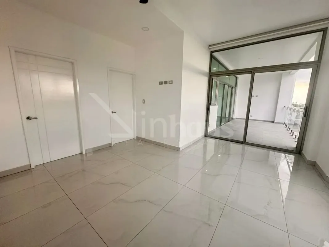 Casa ubicada en piso 2 con gran espacio, hermosas vistas, cuenta con sala comedor cocina amplio, una terraza con una vista espectacular a un bosque, 3 habitaciones, la principal con ..., photo 4