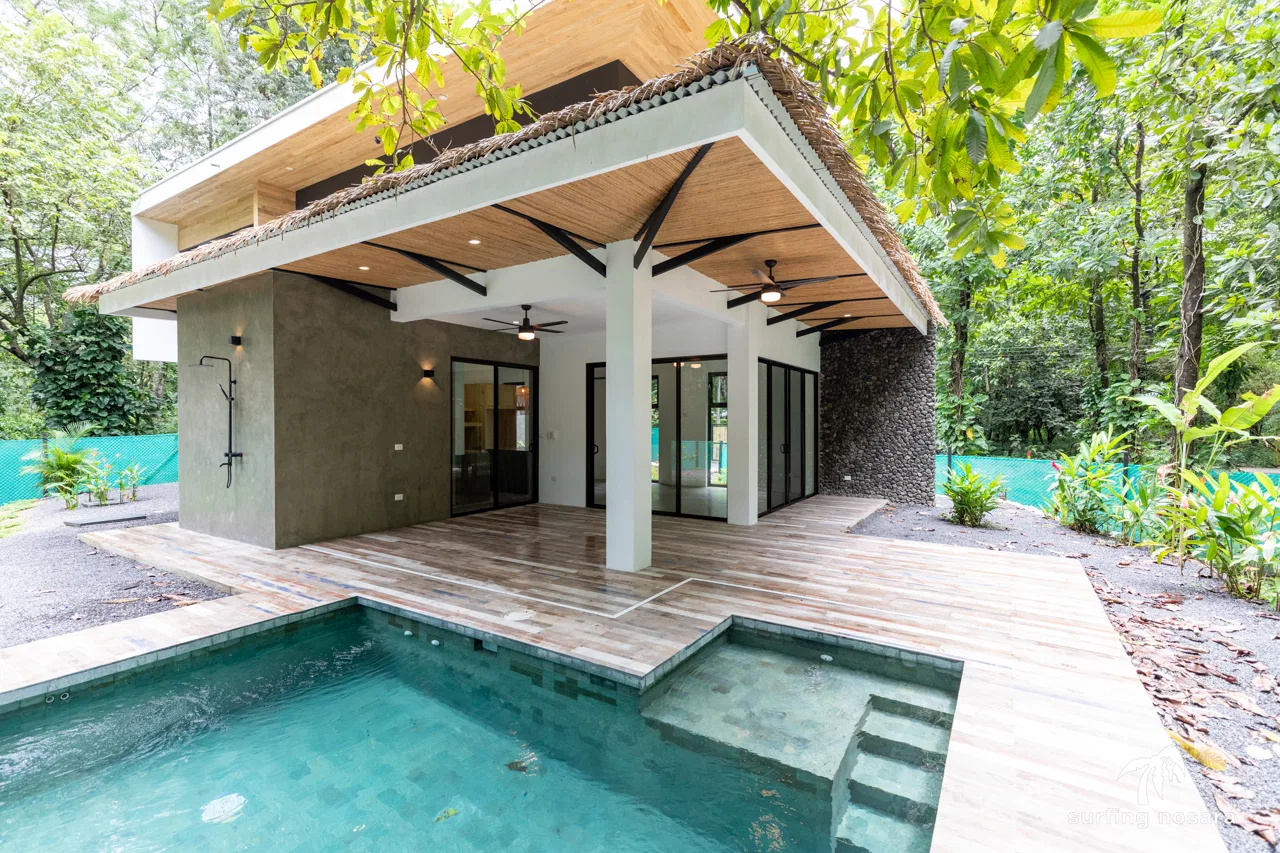 Beautiful New Construction, Incredible Jungle Canopy, Walk to Playa Pelada