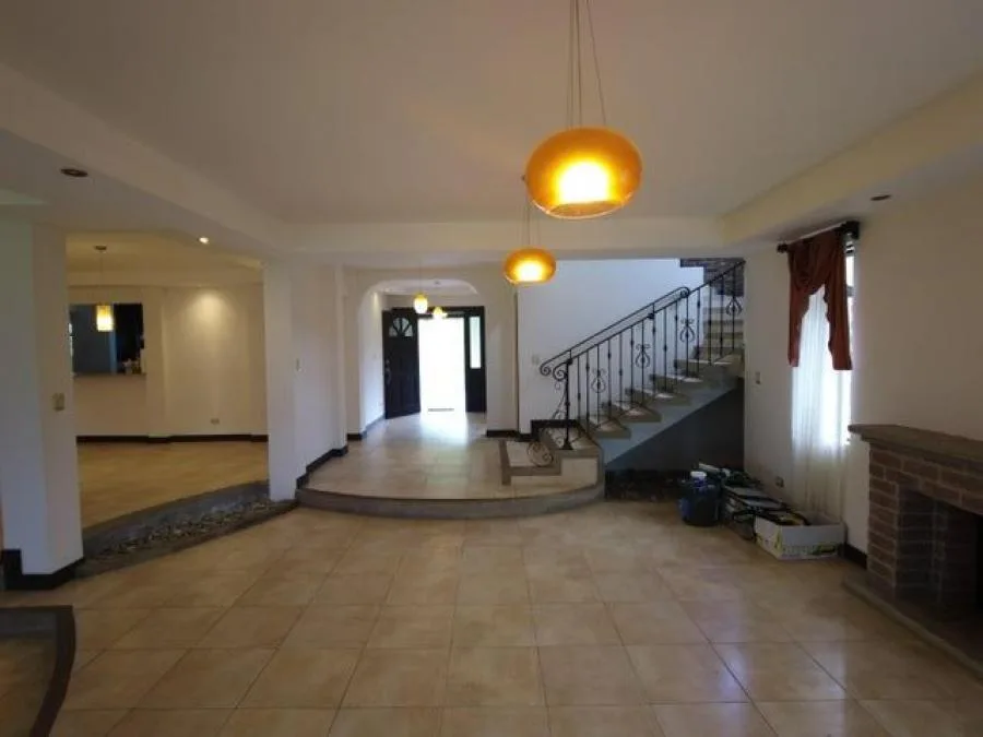 Casa de lujo en condominio exclusivo ubicado en Mata Platano RAH 231212 - Venta en Goicoechea, photo 12