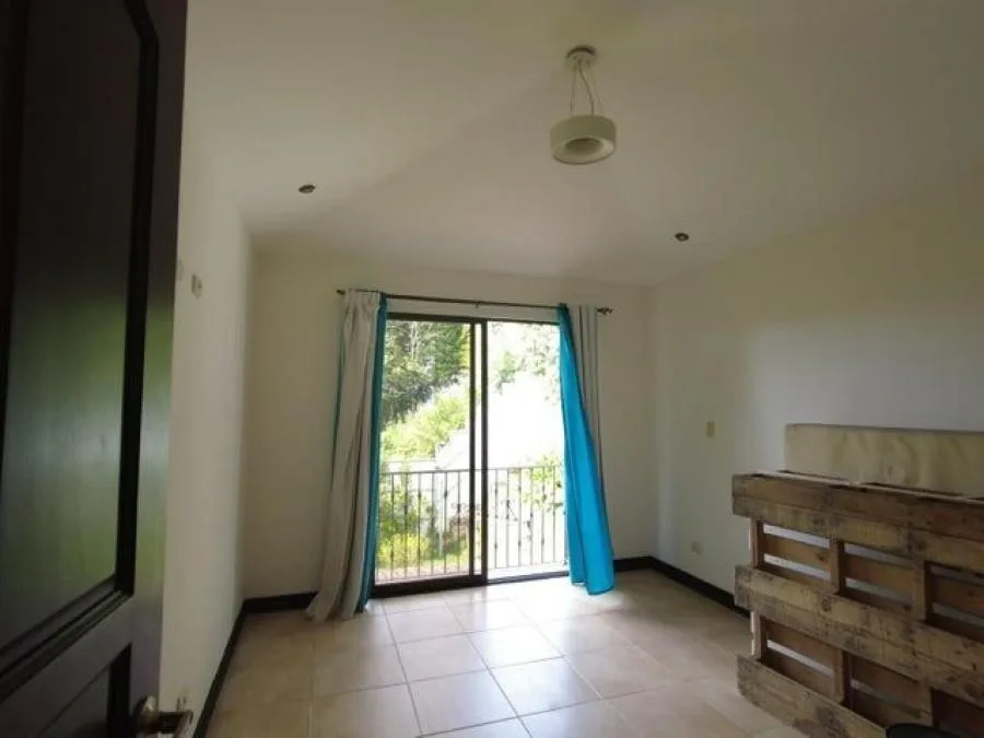 Casa de lujo en condominio exclusivo ubicado en Mata Platano RAH 231212 - Venta en Goicoechea, photo 8