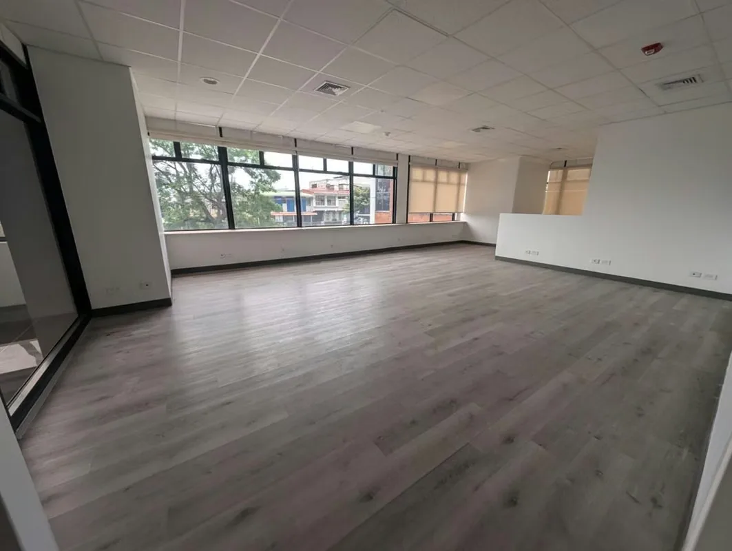 La ubicación de su empresa es parte de su éxito. Le presentamos tres excelentes opciones de oficinas, ideales para quienes buscan establecer o expandir sus operaciones en una de las ..., photo 12