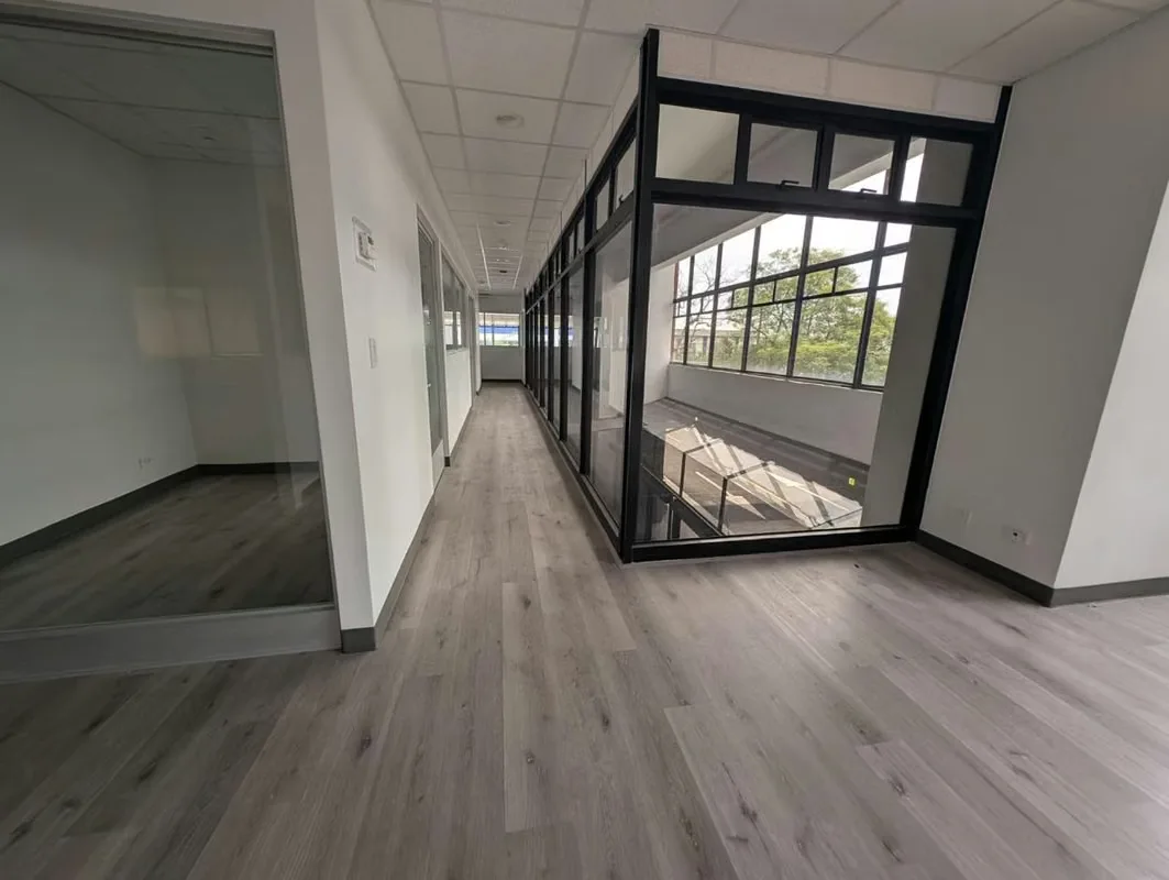 La ubicación de su empresa es parte de su éxito. Le presentamos tres excelentes opciones de oficinas, ideales para quienes buscan establecer o expandir sus operaciones en una de las ..., photo 13