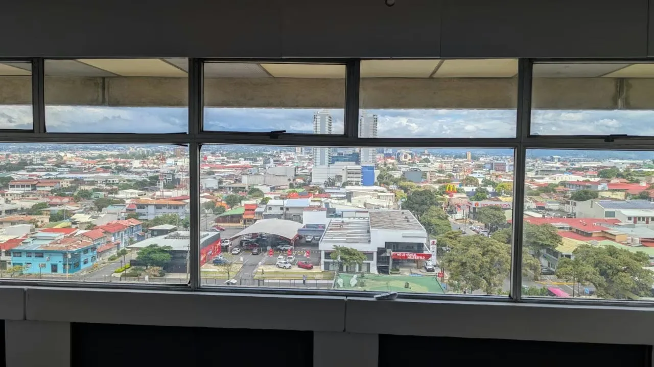 La ubicación de su empresa es parte de su éxito. Le presentamos tres excelentes opciones de oficinas, ideales para quienes buscan establecer o expandir sus operaciones en una de las ..., photo 3