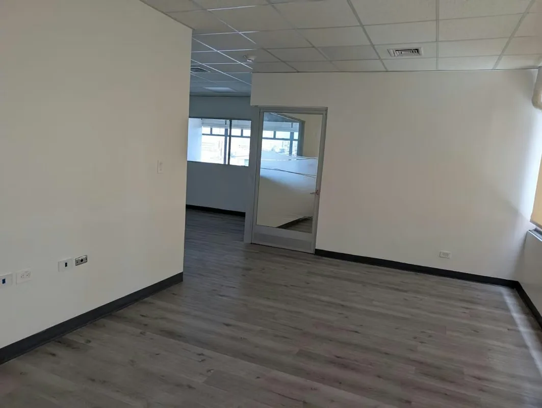 La ubicación de su empresa es parte de su éxito. Le presentamos tres excelentes opciones de oficinas, ideales para quienes buscan establecer o expandir sus operaciones en una de las ..., photo 10