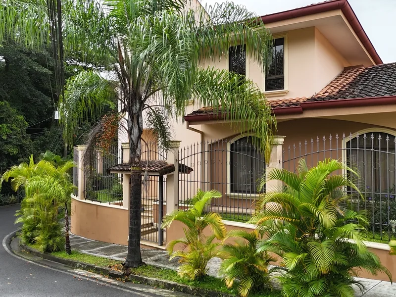 4 Bed Single Family Homes For Sale in Escazu, photo 2