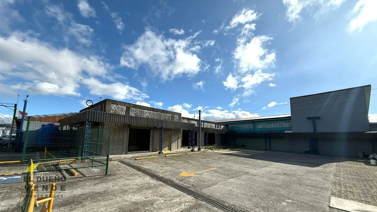 Propiedad Esquinera Comercial en Alquiler, photo 6