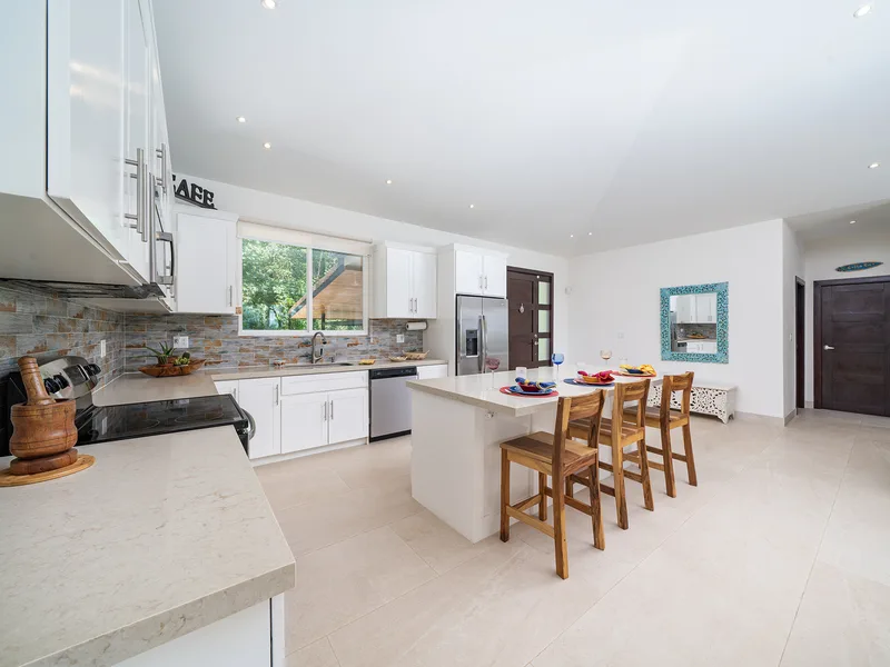 3 Bed Single Family Homes For Sale in Playa Grande, photo 9
