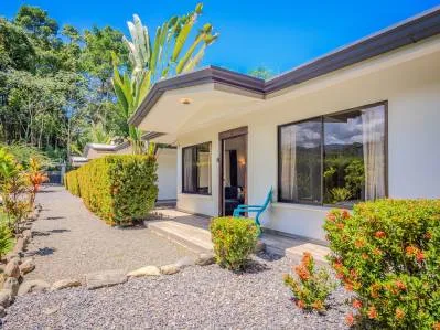 PROPERTY WITH 3 HOMES AND A POOL IN UVITA – 0.25 ACRES, photo 25