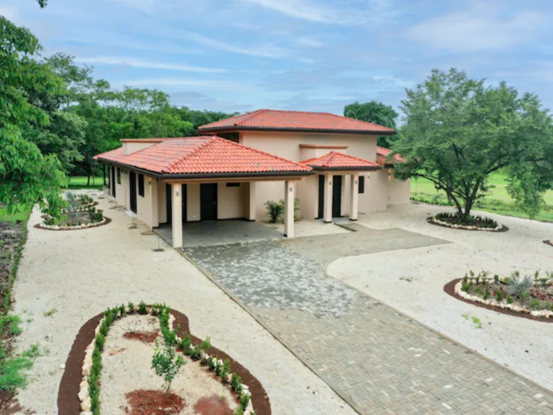 4 Bed Single Family Homes For Sale in Tamarindo, photo 2