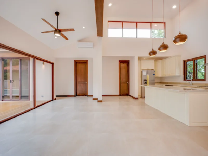 4 Bed Single Family Homes For Sale in Tamarindo, photo 6