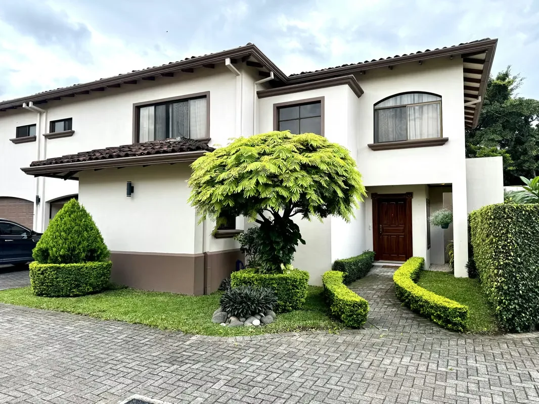 HOUSE FOR RENT IN MONTEMAR CONDOMINIUM, LOMA REAL, ESCAZÚ JBR