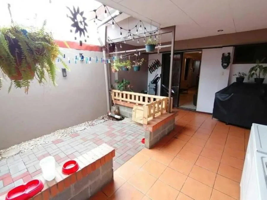 Casa con cinco habitaciones y uso mixto a precio rebajado en Guadalupe RAH 23347 - Venta en Goicoechea, photo 10