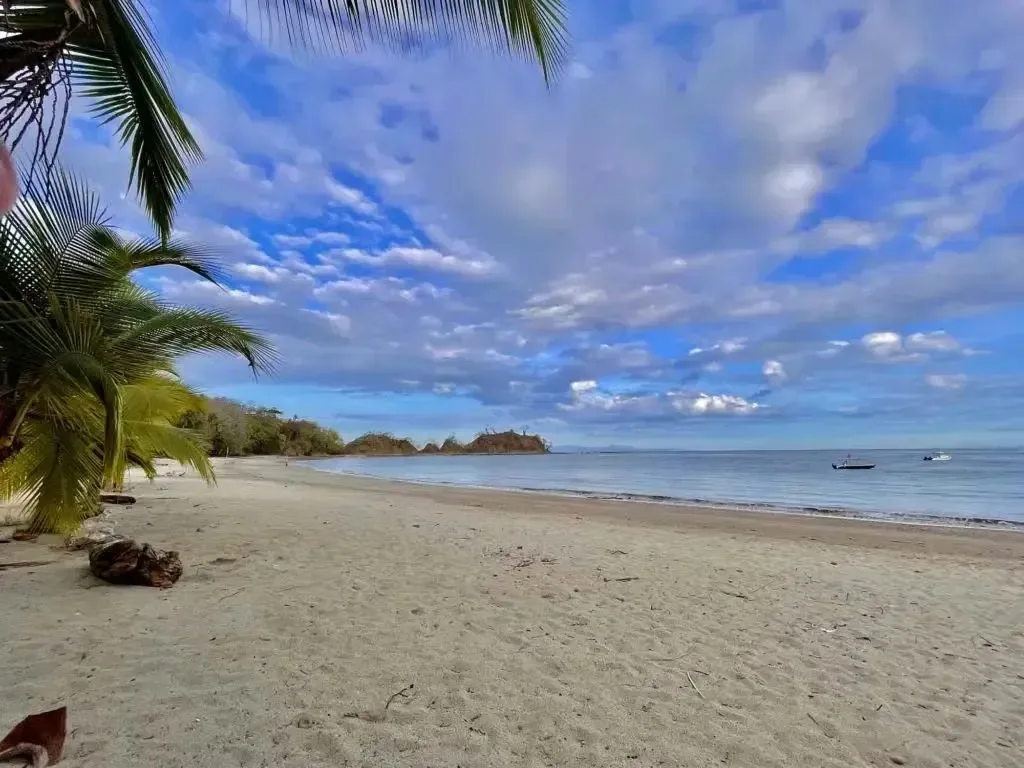 Lote en Venta en Quebrada Ganado, Garabito, Puntarenas – Uso Mixto Cerca de Playa Blanca y Playa Mantas, photo 2