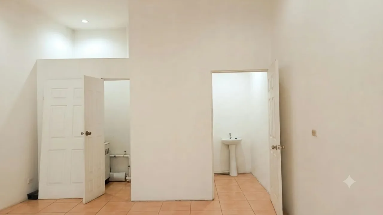 ¿Buscando la ubicación perfecta para hacer crecer tu negocio? Este amplio y estratégico local en ..., photo 4