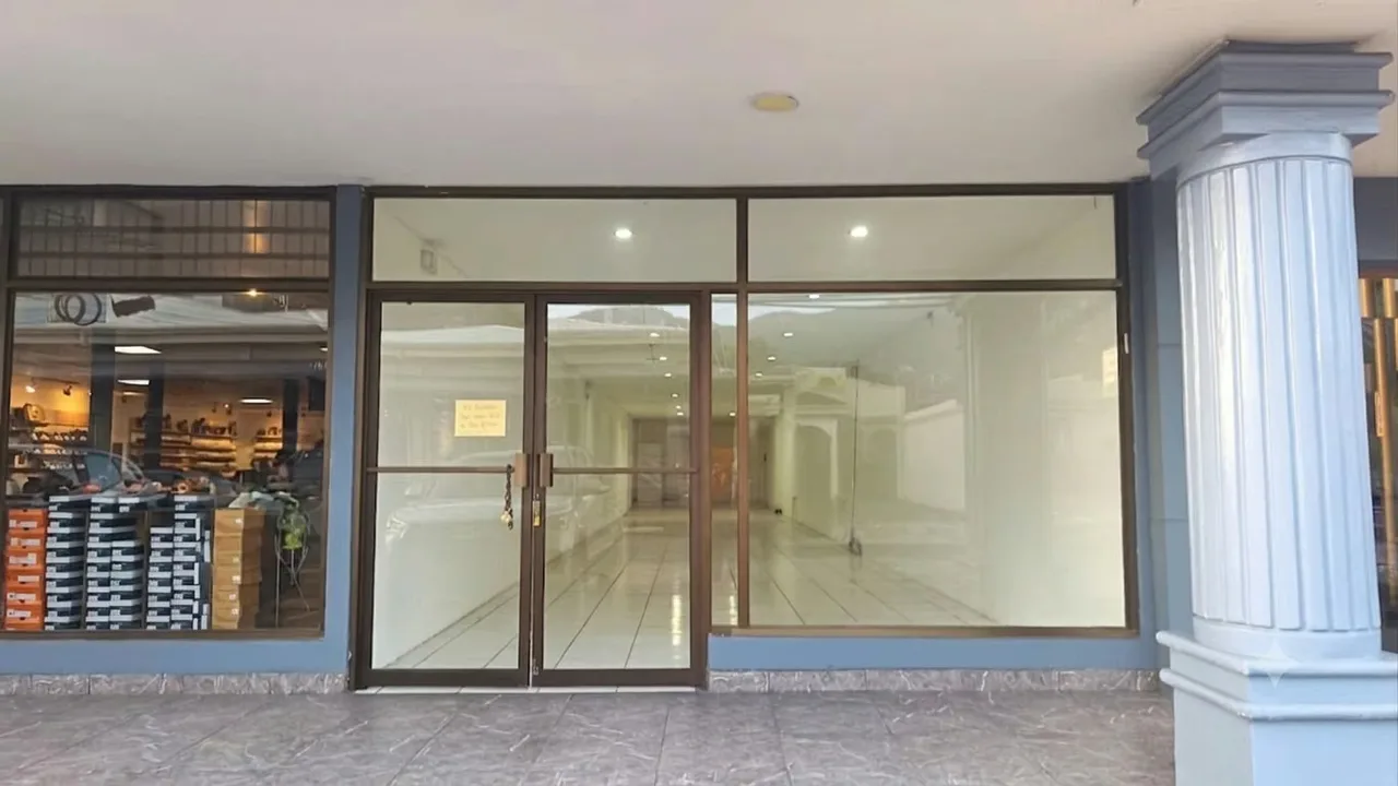 ¿Buscando la ubicación perfecta para hacer crecer tu negocio? Este amplio y estratégico local en ..., photo 7