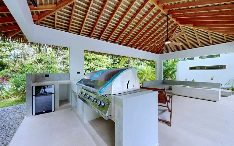 Cinco Ventanas: Modern Tropical Retreat with Private Pool and Jungle, photo 3