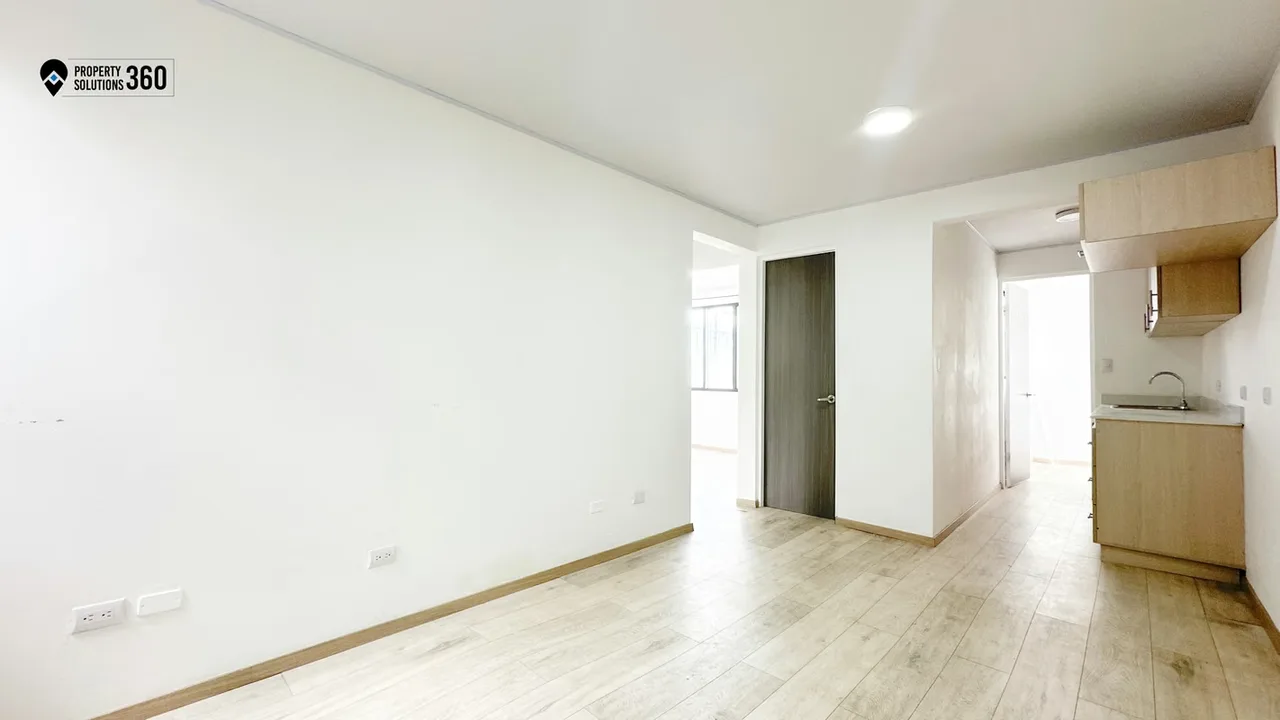 Viva en una ubicación estratégica, cerca de comercios, servicios y principales vías de conexión hacia San José, Escazú y Heredia. Este apartamento es ideal para profesionales que ...