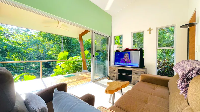 PROPERTY WITH TWO BEDROOMS AND PERSONAL CREEK ACCESS, IN OJOCHAL – 0.43 ACRES, photo 5
