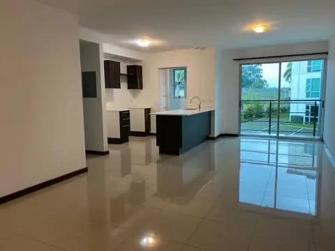 Apartamento Heredia Cariari con torre de lavado y aire acondicionado, en Via Indus Cariari, cerca de Eurocenter, Cariari, Barreal de Heredia, Aurora. Condominio con seguridad 24/7, ...
