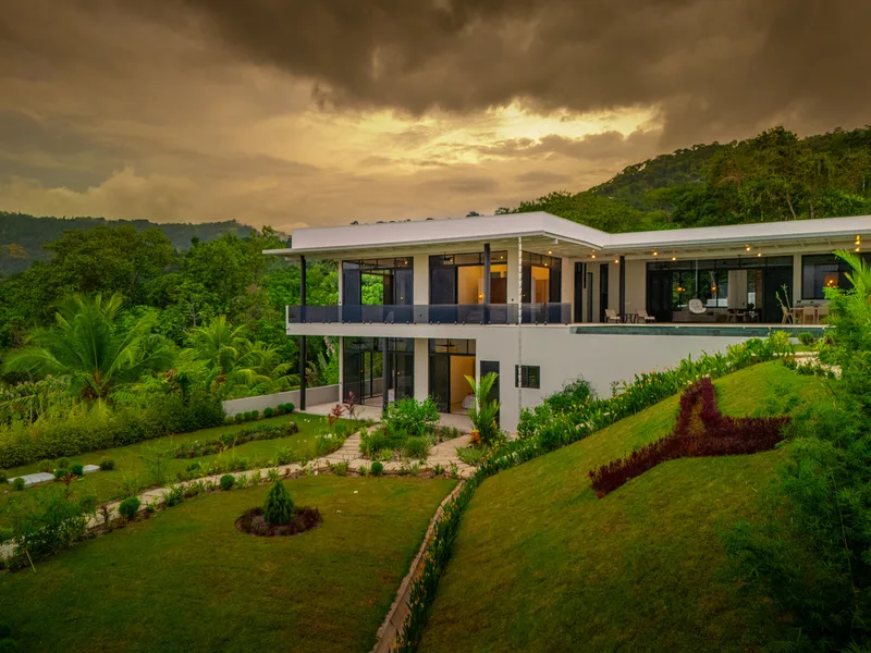 4 Bed Single Family Homes For Sale in Uvita, photo 14