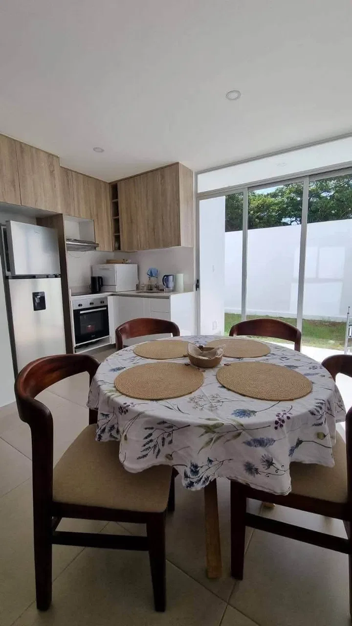 Alquiler de Casa Amoblada en Condominio Vistas Santa Ana, photo 2