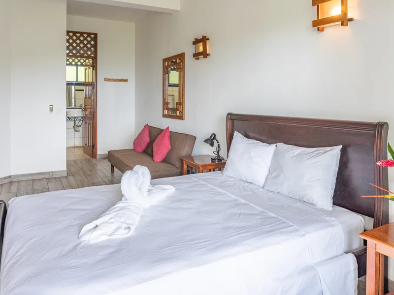 2 Bed Condo For Sale in Samara, photo 12
