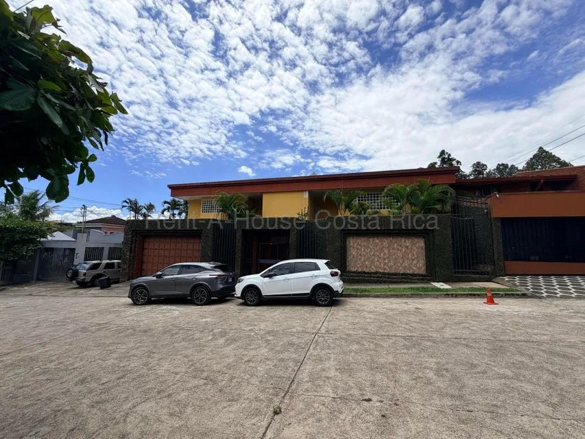 Venta de casa esquinera de 1.140 m² con potencial de coliving en San José #27-145 GS - Venta en San José