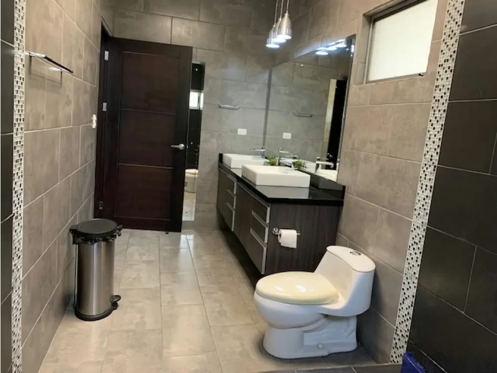 Moderna y Amplia casa en Venta, photo 15