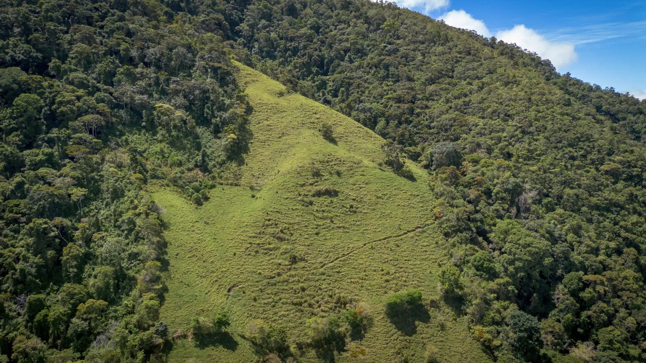 BUILDING PROPERTY WITH A PRIVATE WATERFALL IN RIVAS – 37.8 ACRES