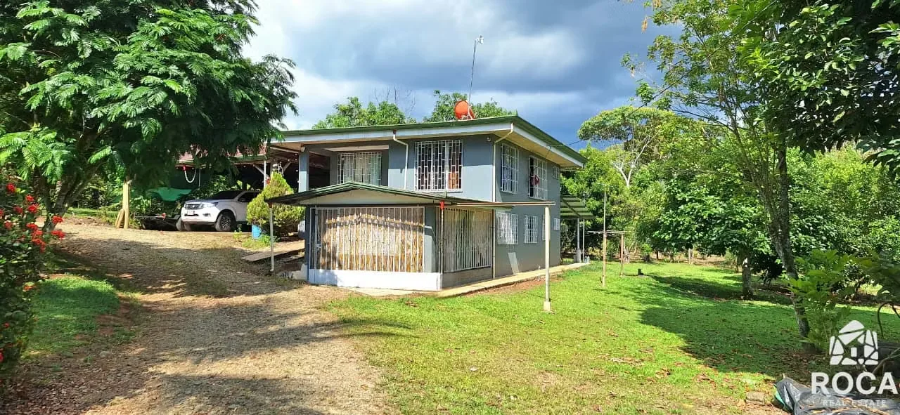 For Sale property with house , frutals and green areas In San Pedro