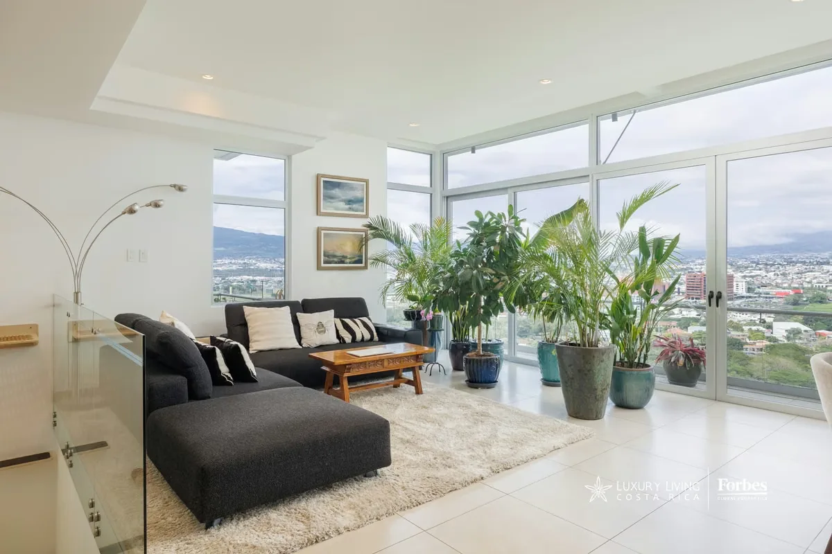 21453 - Contemporary Apartment, 2 bedrooms + maid's quarters for sale, photo 8