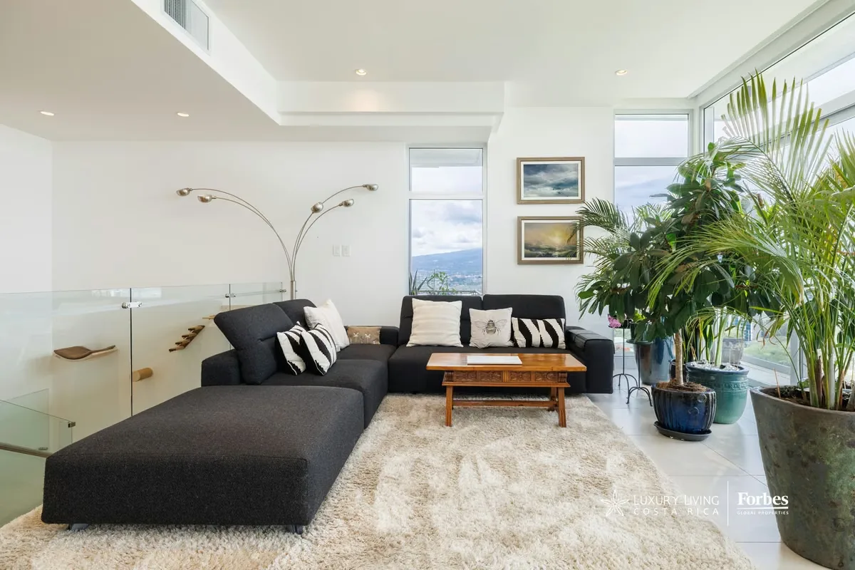 21453 - Contemporary Apartment, 2 bedrooms + maid's quarters for sale, photo 9