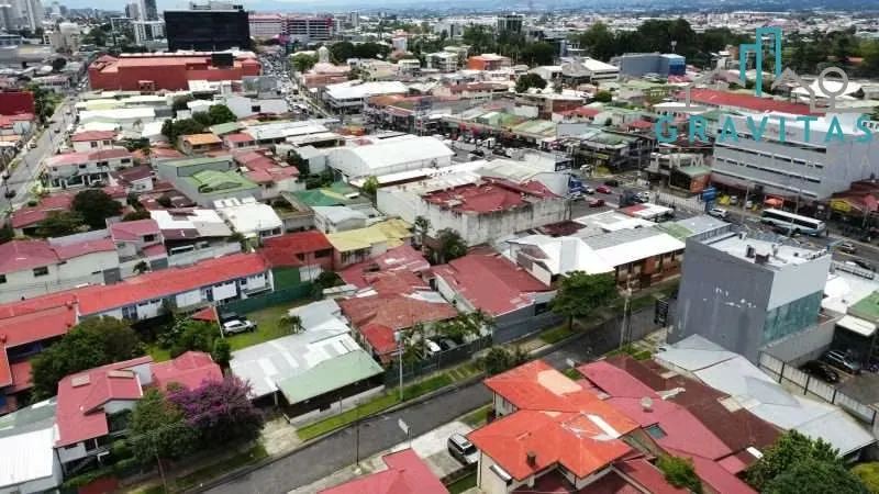 Se vende edificio con 6 apartamentos ubicado a 75 m de la Calle Principal de San Pedro de Montes de Oca. Ideal para comercio, vivienda o inversión., photo 10